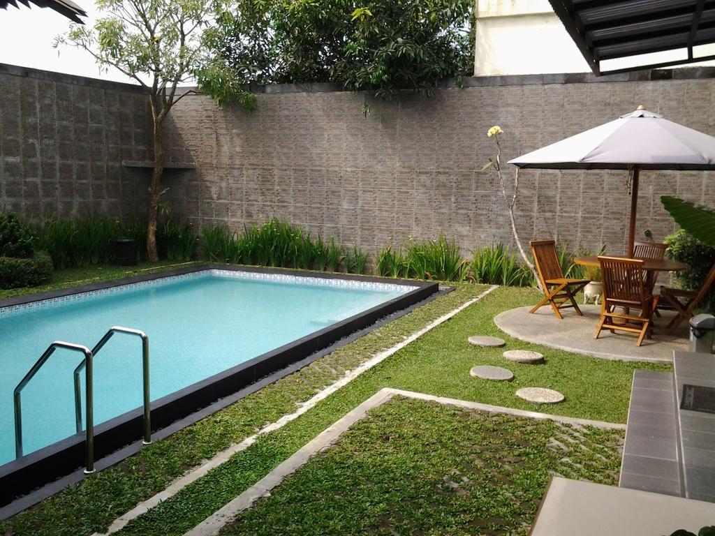 Rumah Anda Bandung Bagian luar foto